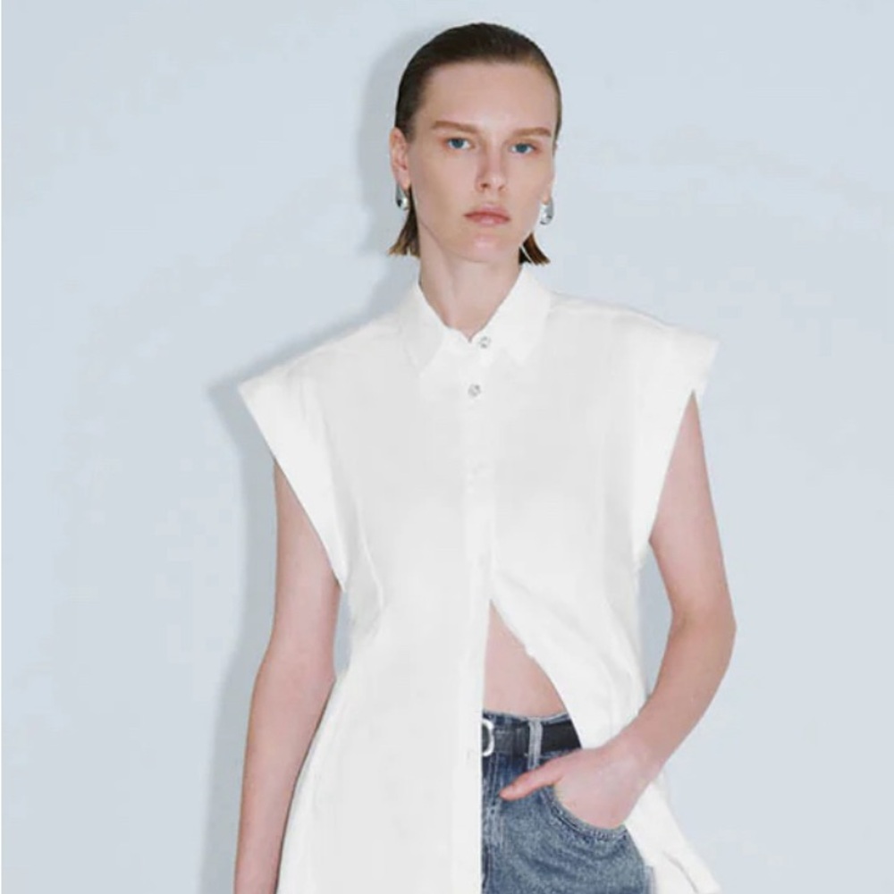 NWT Urban Revivo SLEEVELESS SKATER SHIRT Size: Small - Picture 3 of 6